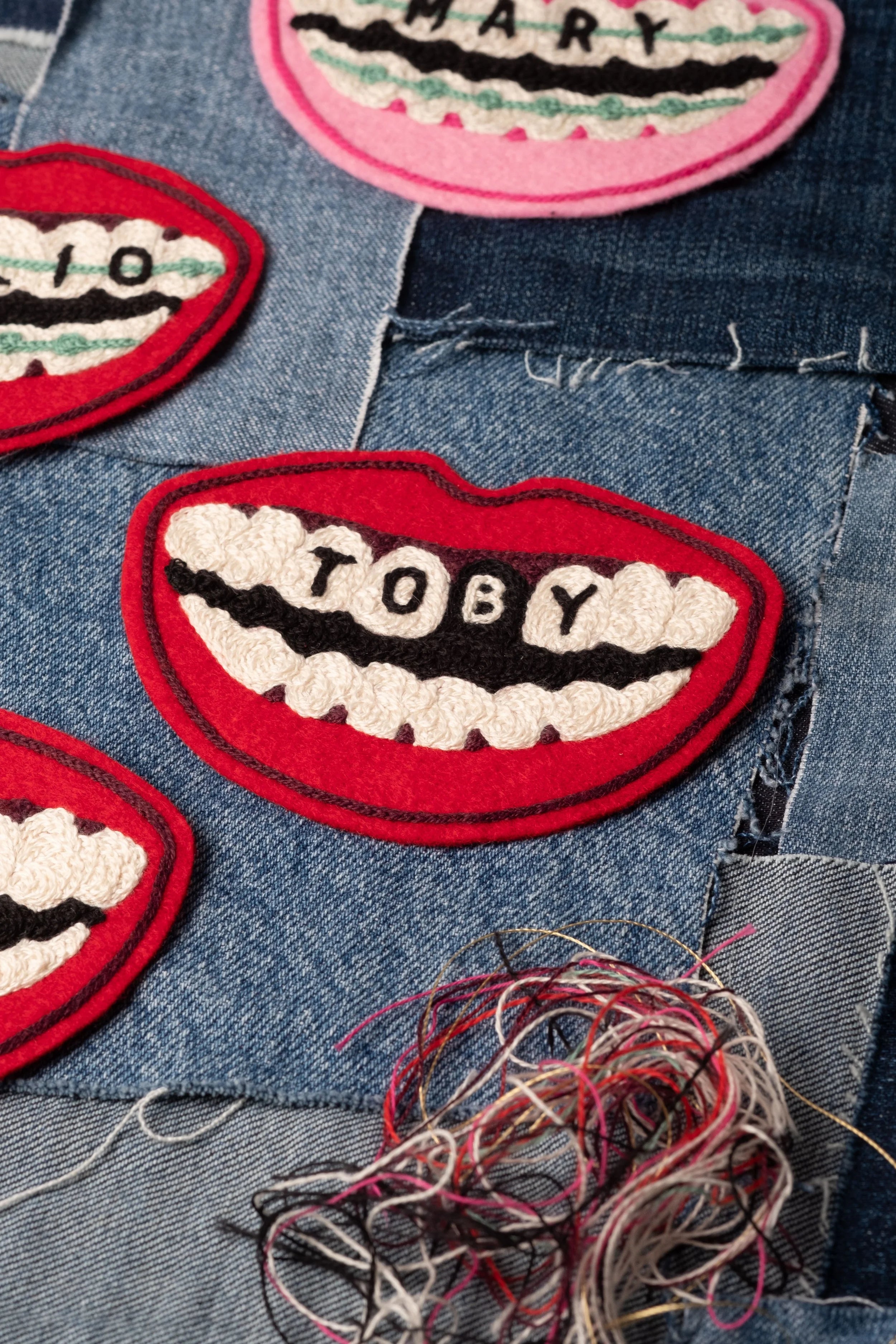 Smile (Missing Tooth) – Customisable Patch