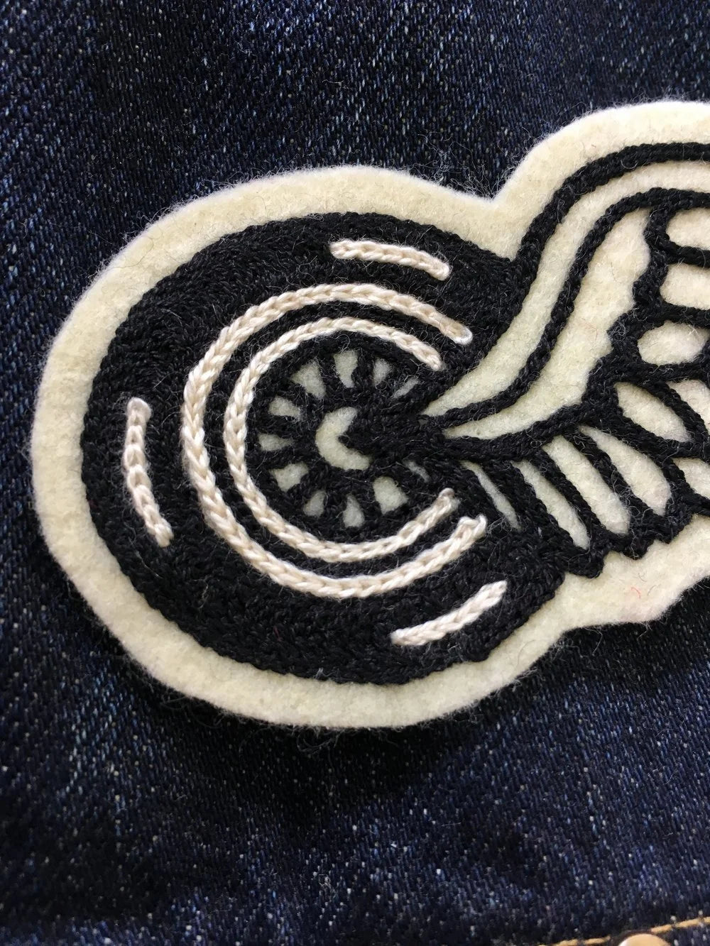 12 Spokes American Racing Wing Wheel (White) - Patch